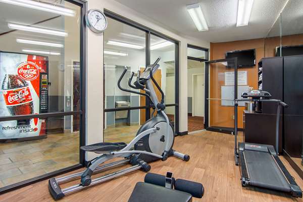 Fitness/ Exercise Room - Clarion Suites Gwinnett Place Duluth - I-85, Exit 104