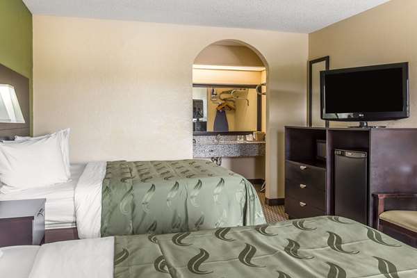  - Quality Inn Adairsville - I-75, Exit 306