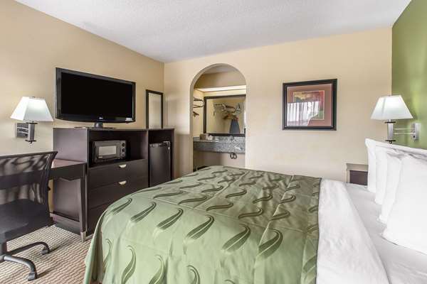  - Quality Inn Adairsville - I-75, Exit 306