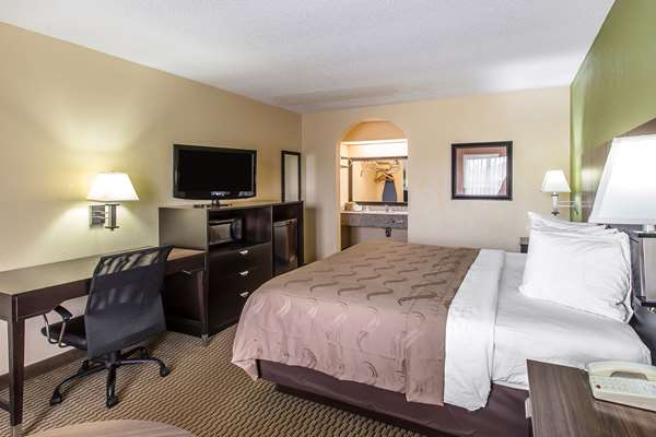  - Quality Inn Adairsville - I-75, Exit 306