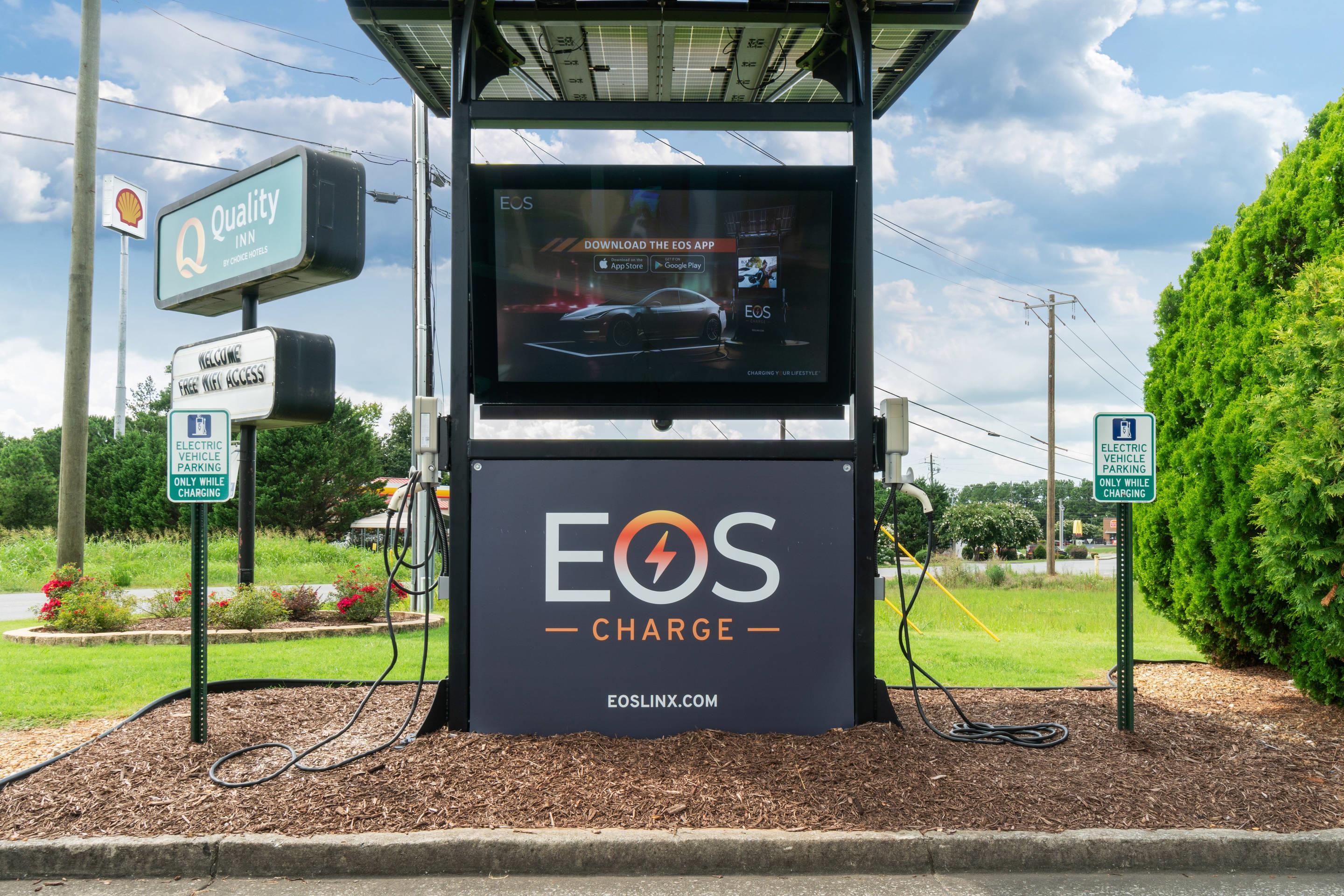 Electric vehicle charging station