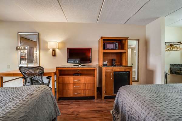  - Econo Lodge Inn & Suites Griffin