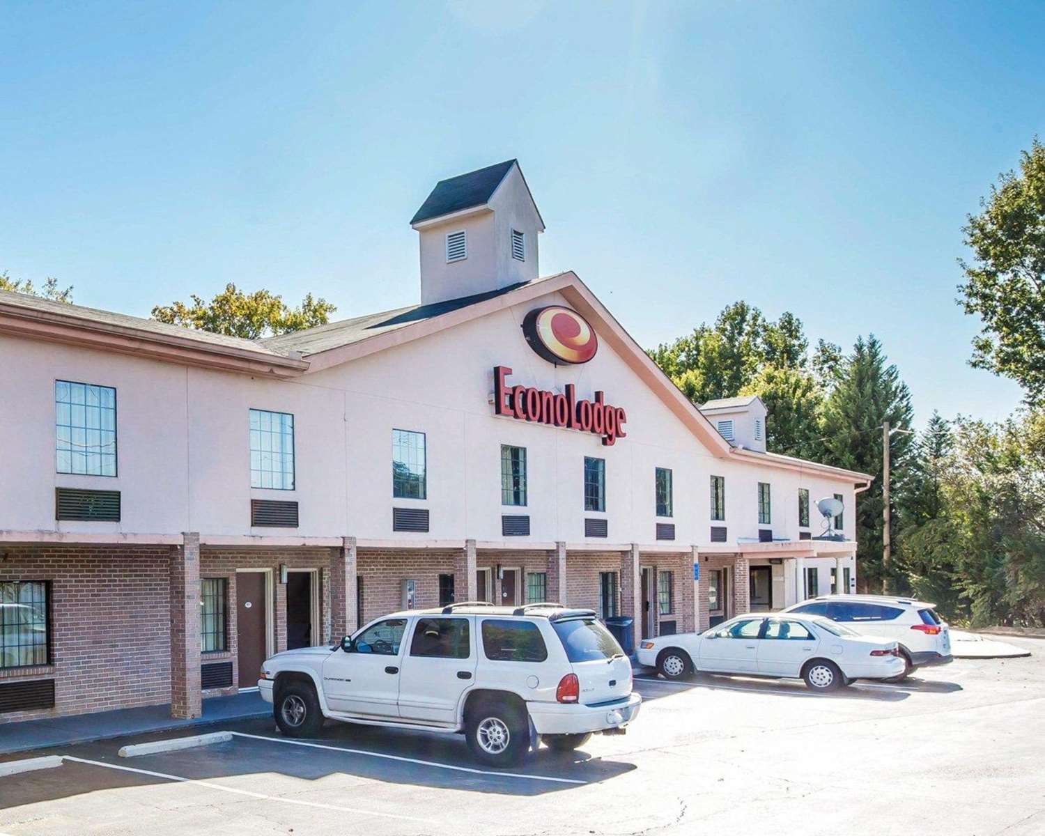 Econo Lodge Jonesboro, GA See Discounts
