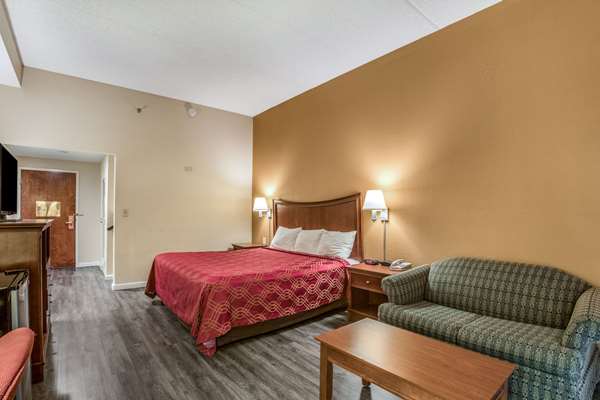  - Econo Lodge Inn & Suites Marietta - I-75, Exit 263