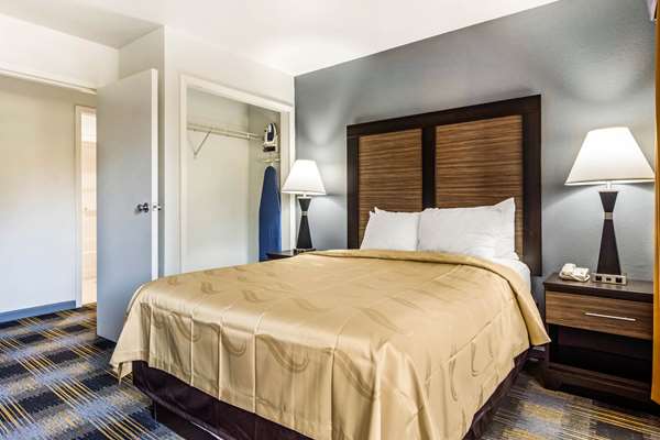 Suite - Quality Inn Douglasville - I-20, Exit 37