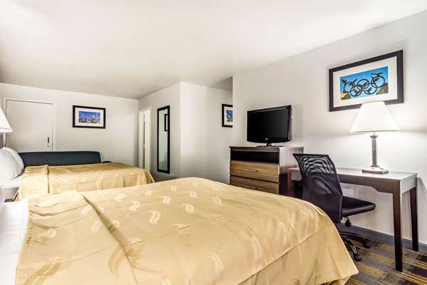 Suite - Quality Inn Douglasville - I-20, Exit 37