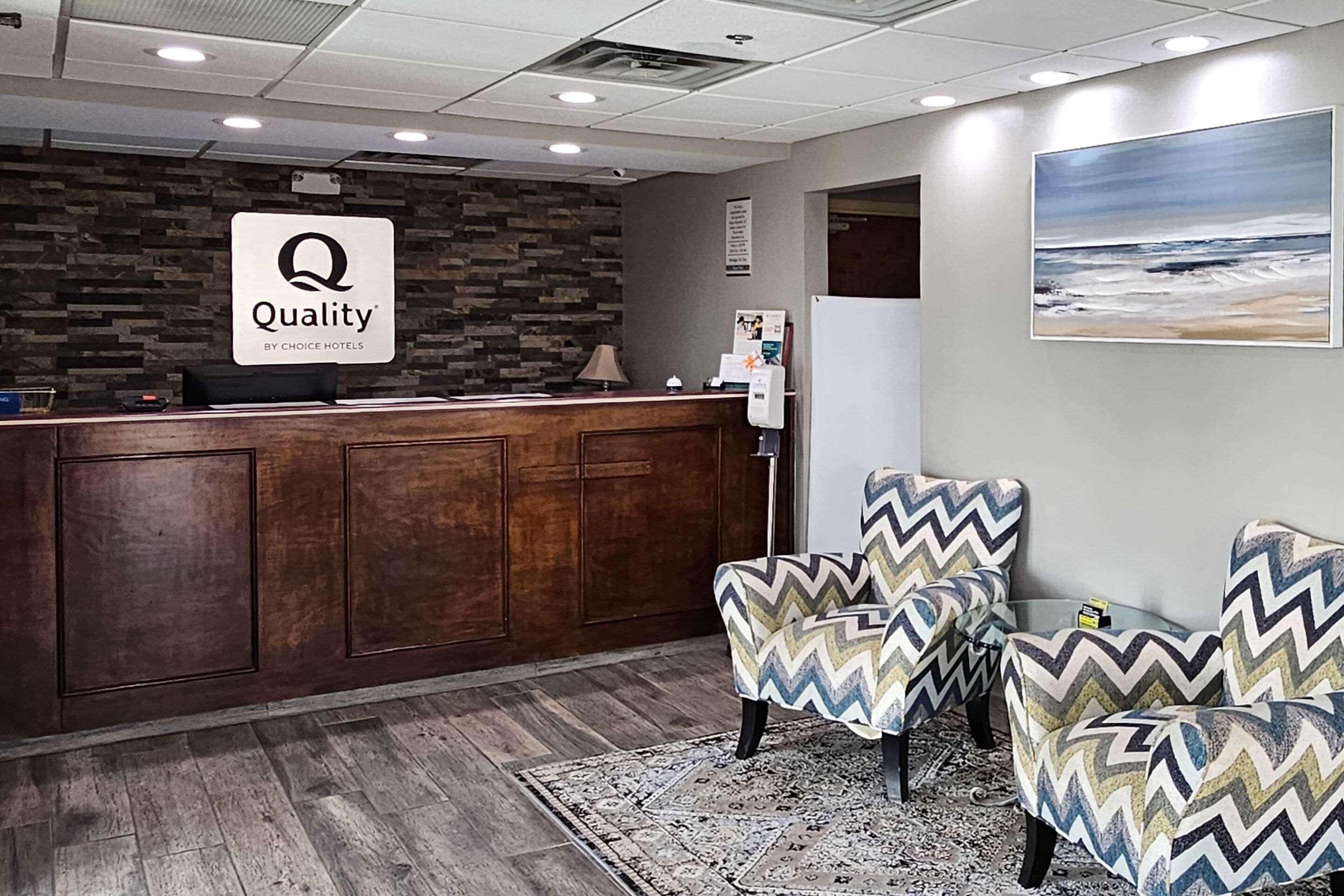 Front desk | Quality Inn near Six Flags
