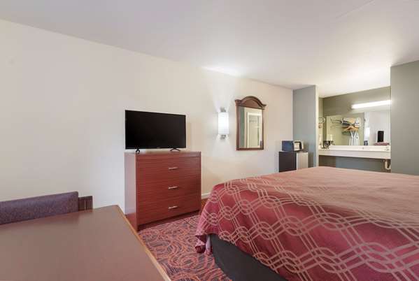 Suite - Econo Lodge Thomaston