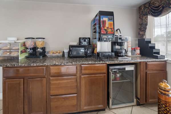 Amenities - Econo Lodge Thomaston