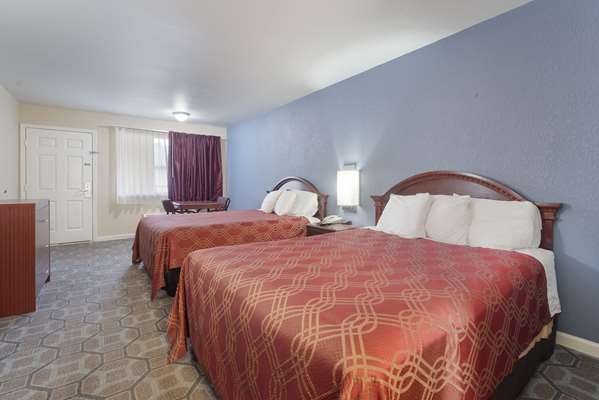  - Econo Lodge Thomaston