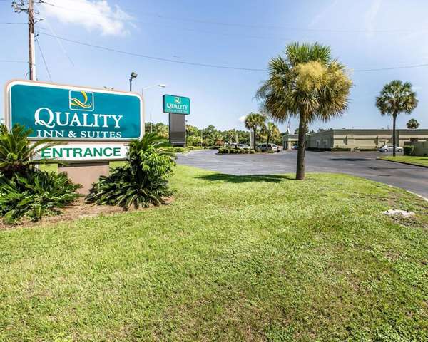Exterior view - Quality Inn & Suites Waycross