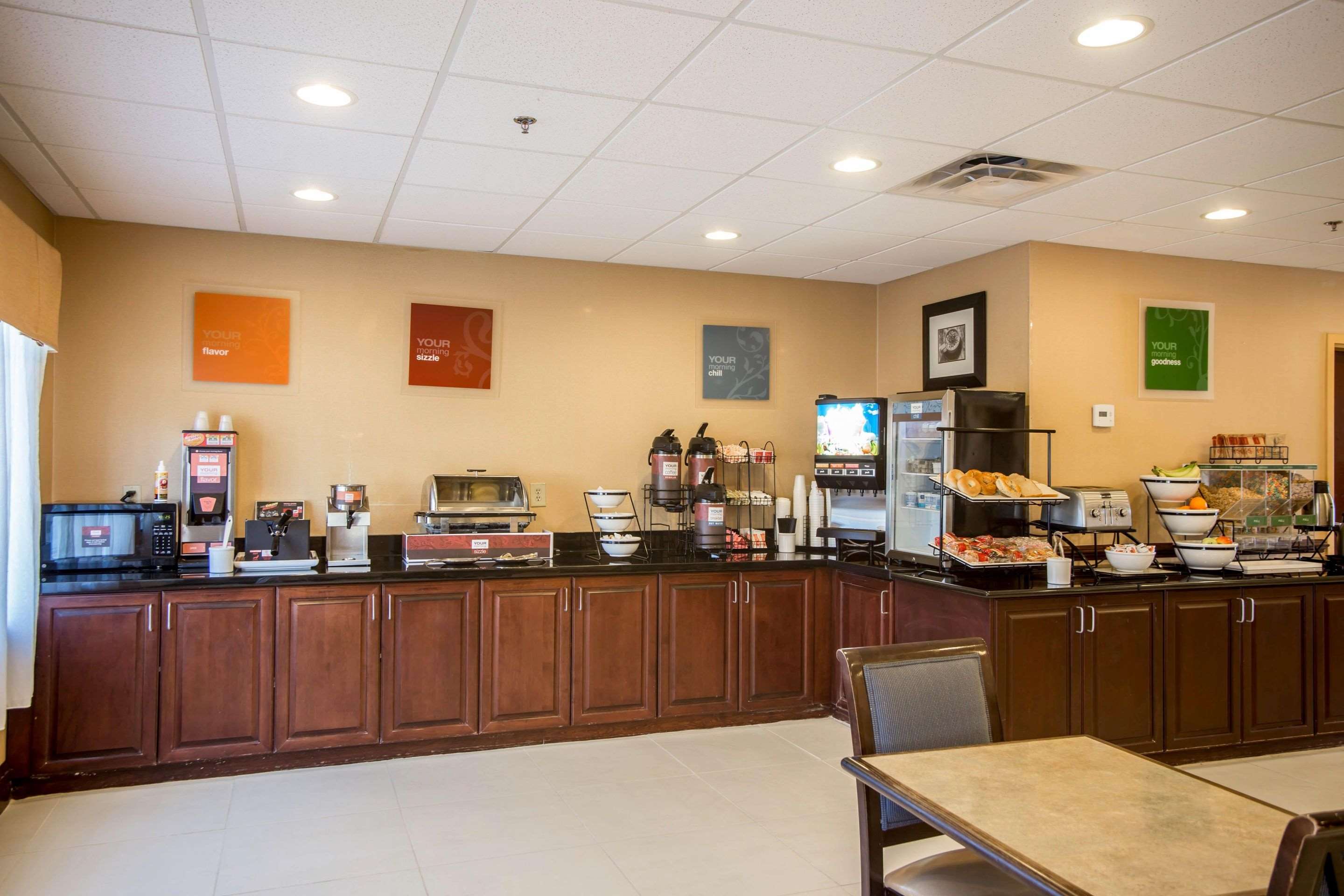 Breakfast counter
