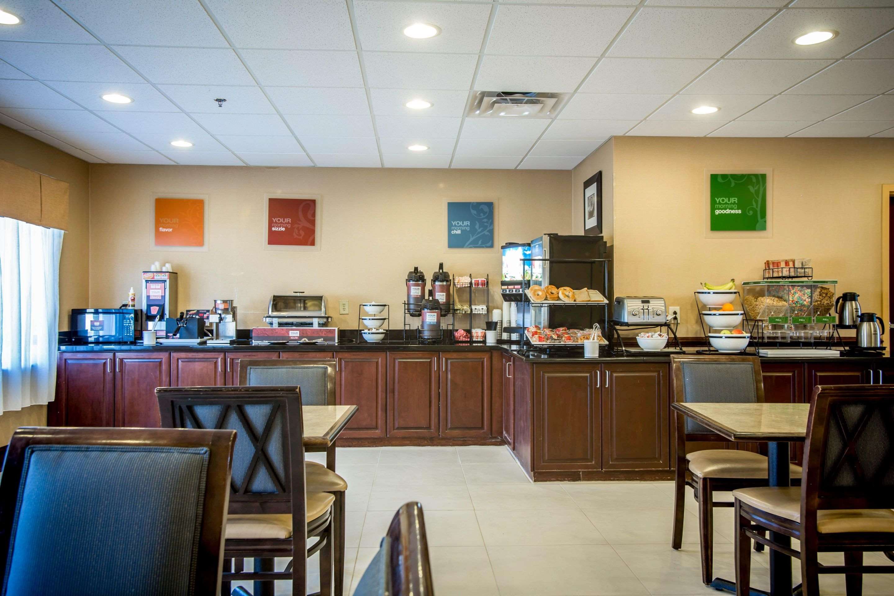 Breakfast bar