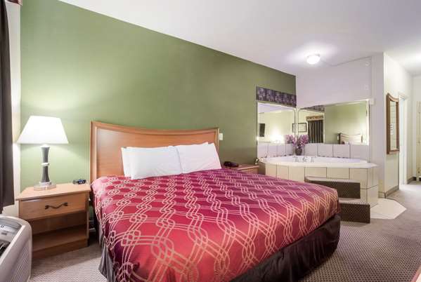  - Econo Lodge Inn & Suites Rockmart