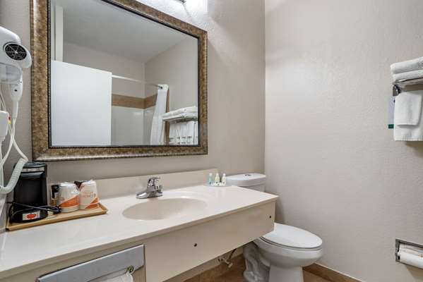  - Quality Inn Moultrie