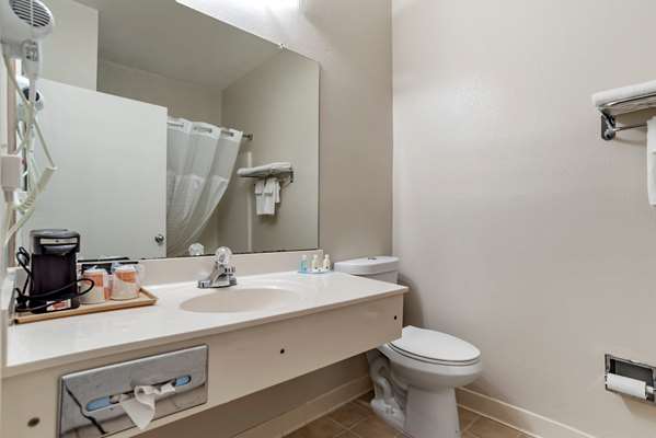  - Quality Inn Moultrie