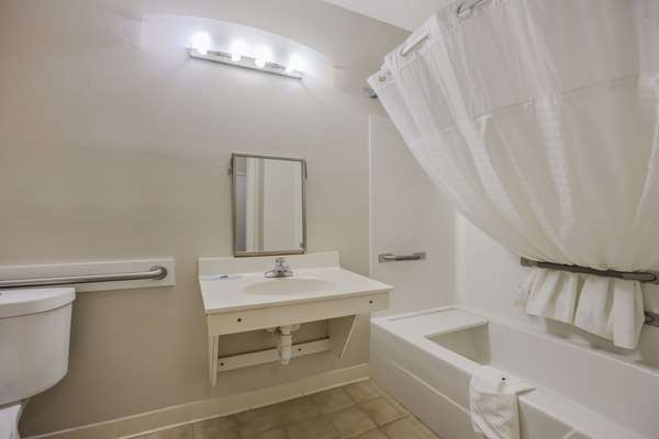  - Quality Inn Moultrie