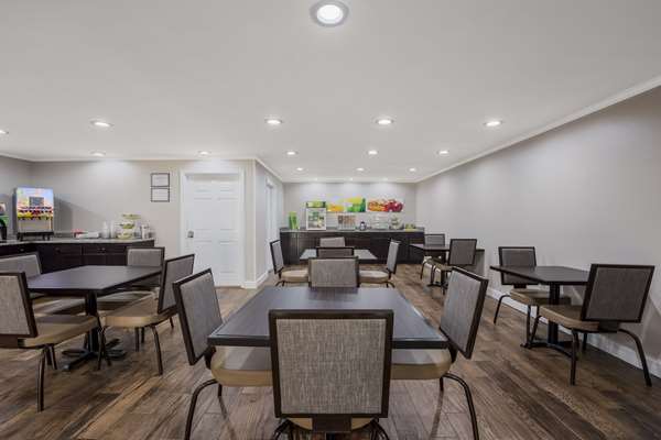 Amenities - Quality Inn Moultrie