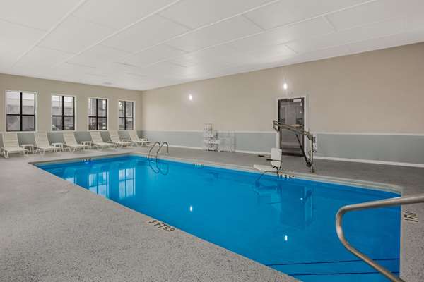 Pool - Quality Inn Moultrie