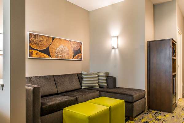 Suite - Comfort Inn & Suites Valdosta - I-75, Exit 16