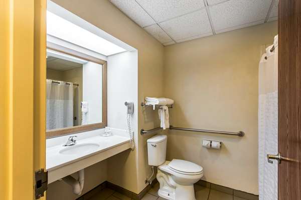  - Comfort Inn & Suites Thomson - I-20, Exit 172