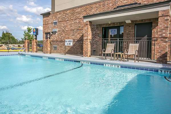Pool - Comfort Inn & Suites West Augusta - I-20, Exit 194