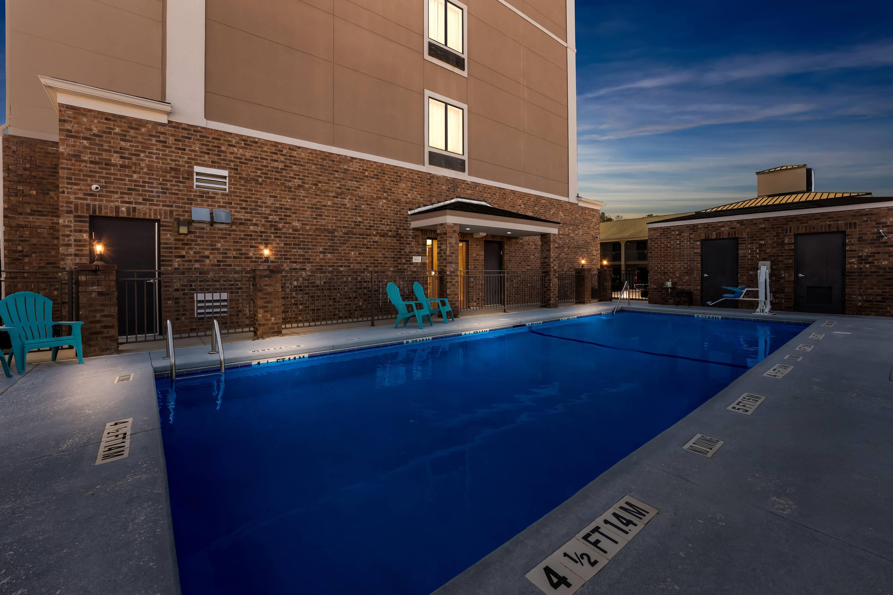Twilight | Comfort Inn & Suites Augusta West Near Fort Eisenhower