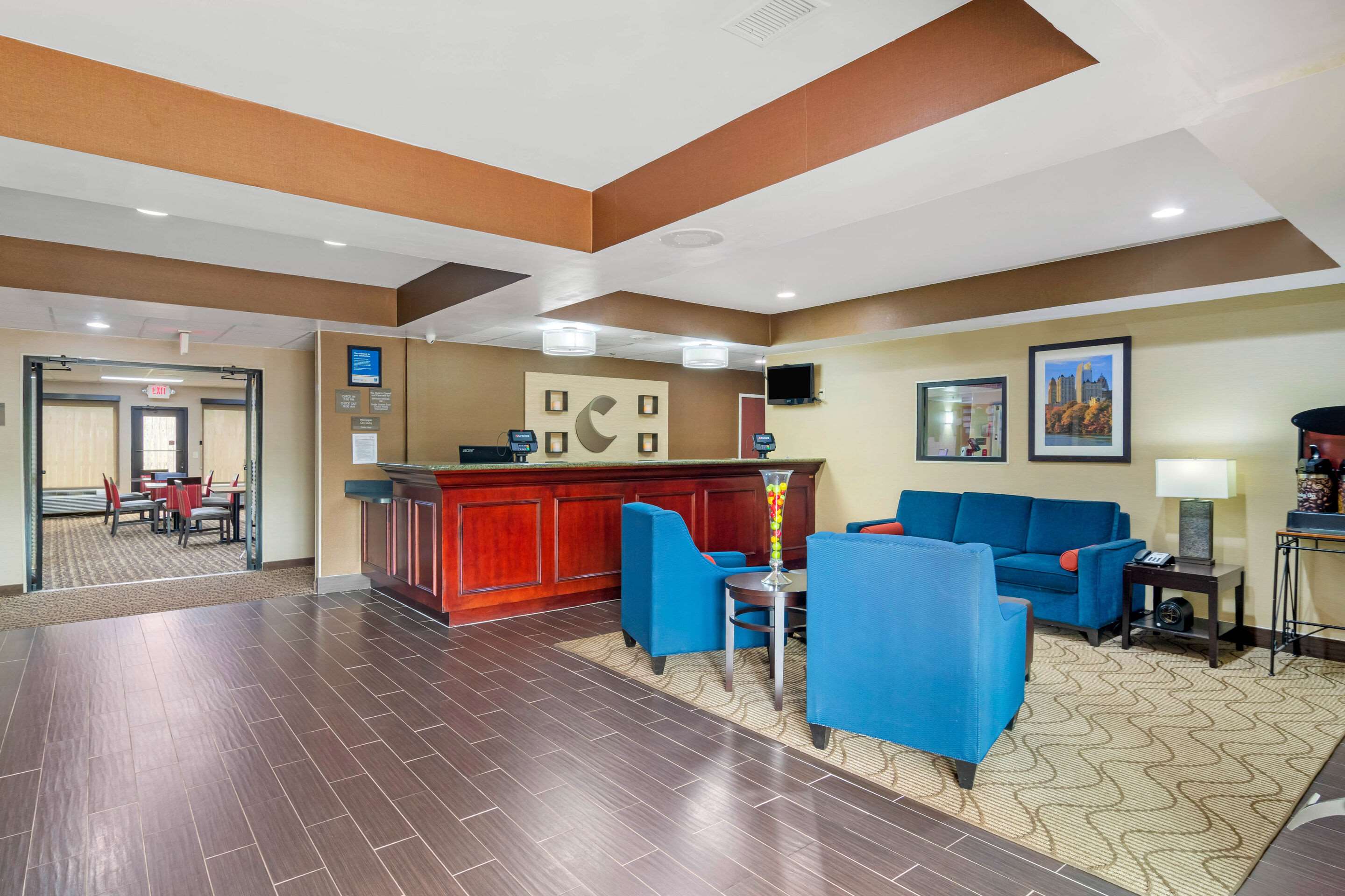 Hotel lobby | Comfort Inn & Suites
