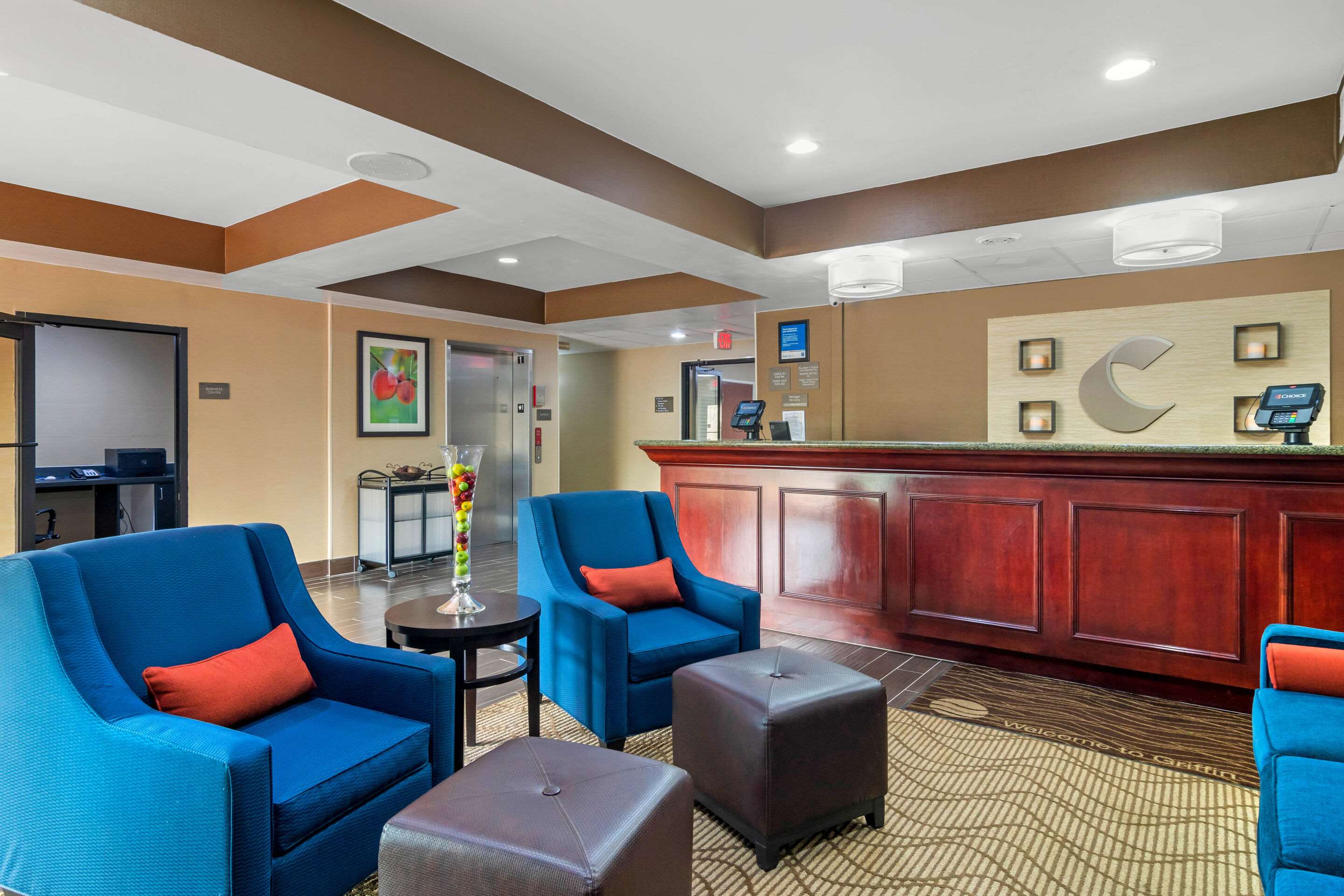 Hotel lobby | Comfort Inn & Suites