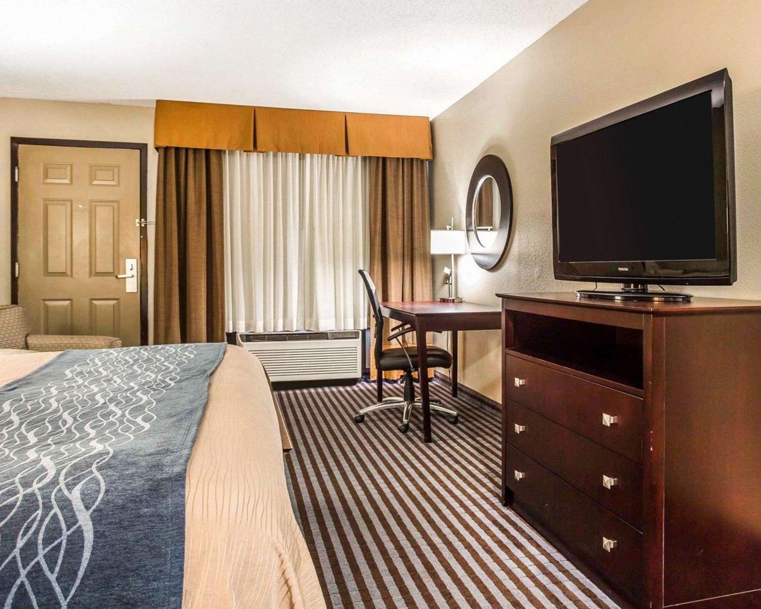 Comfort Inn & Suites Dobbins Air Reserve Base Smyrna, GA See Discounts