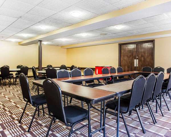  - Comfort Inn & Suites Dobbins Air Reserve Base Smyrna - I-75, Exit 260