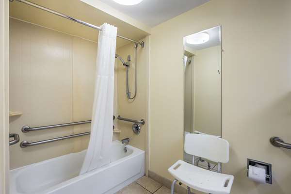  - Quality Inn Albany