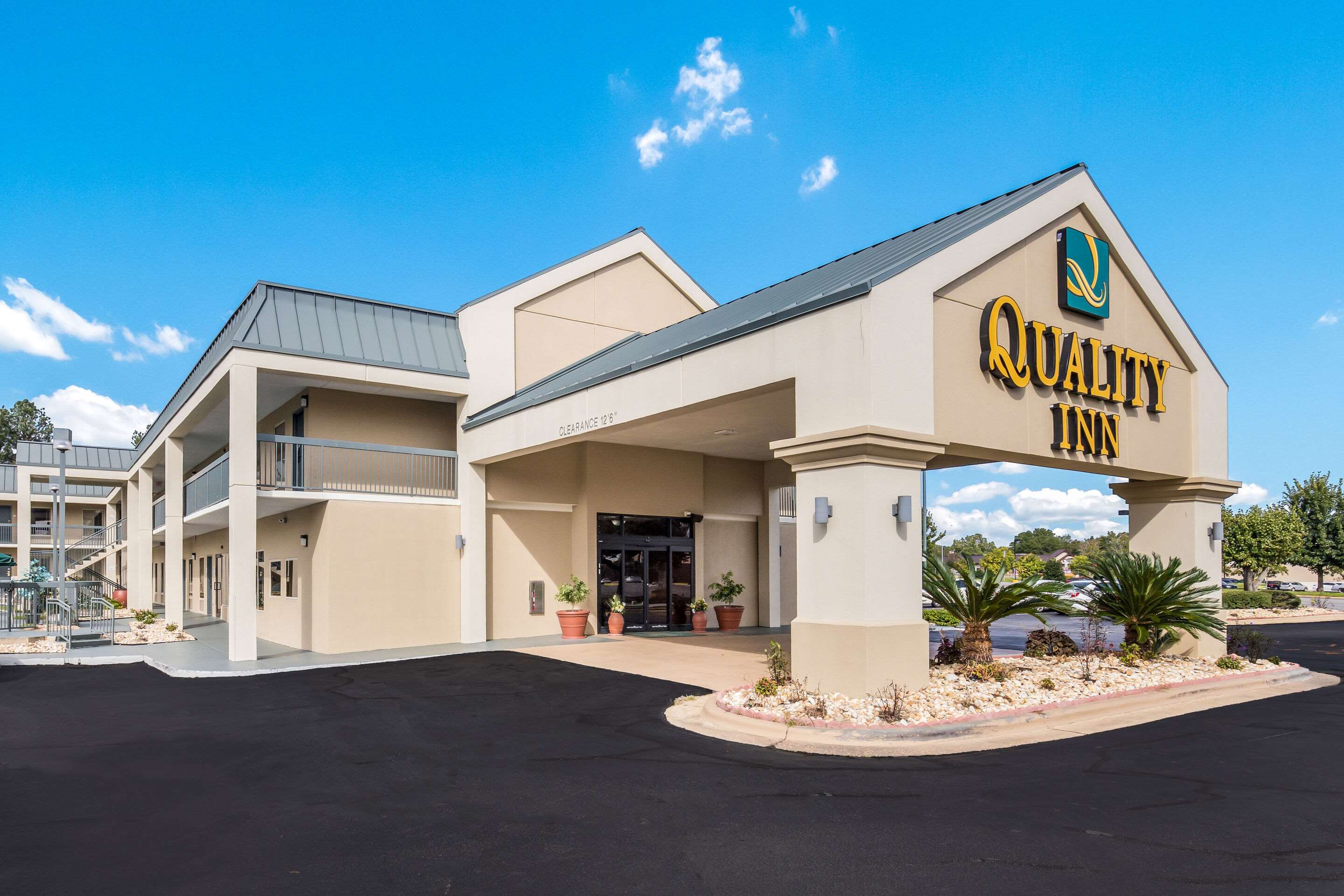 Hotel exterior | Quality Inn at Albany Mall