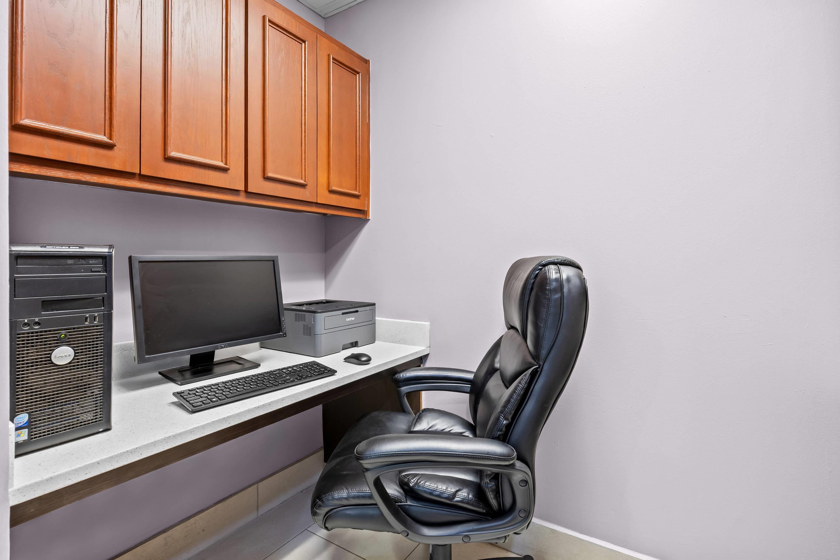 Business center | Quality Inn at Albany Mall