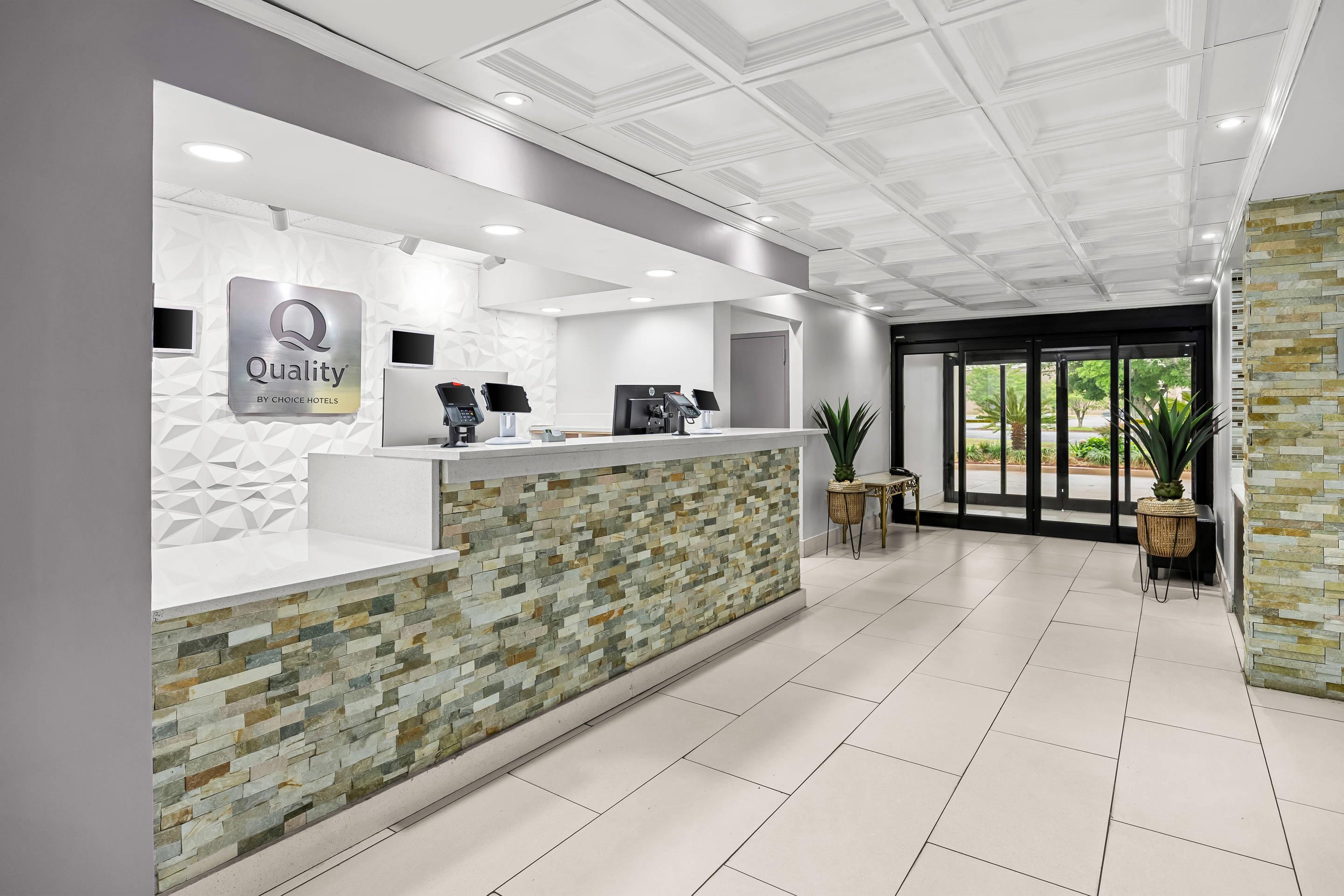 Hotel lobby | Quality Inn at Albany Mall