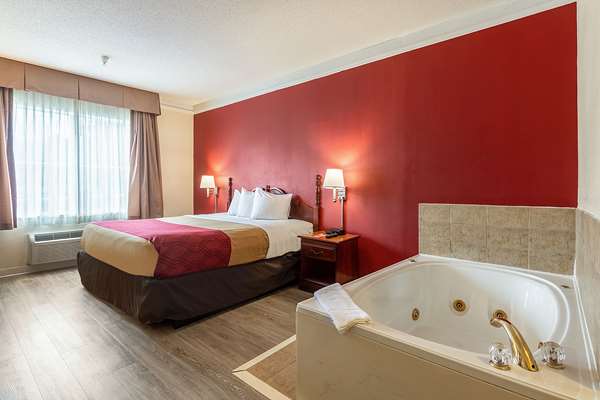  - Econo Lodge Inn & Suites Douglasville - I-20, Exit 37