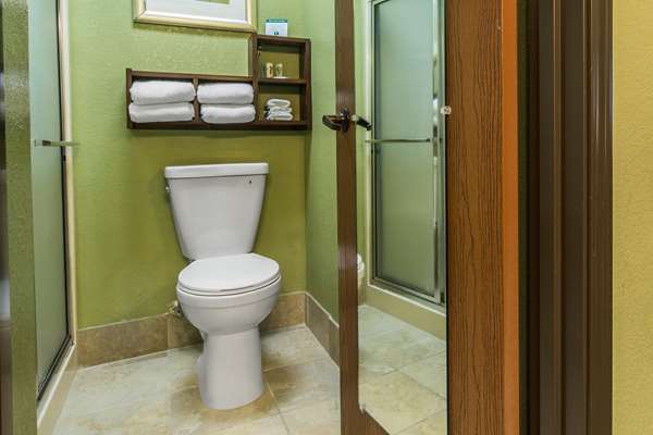  - Quality Inn Cedartown