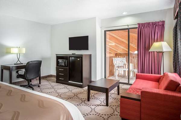 Suite - Quality Inn Stockbridge - I-75, Exit 224