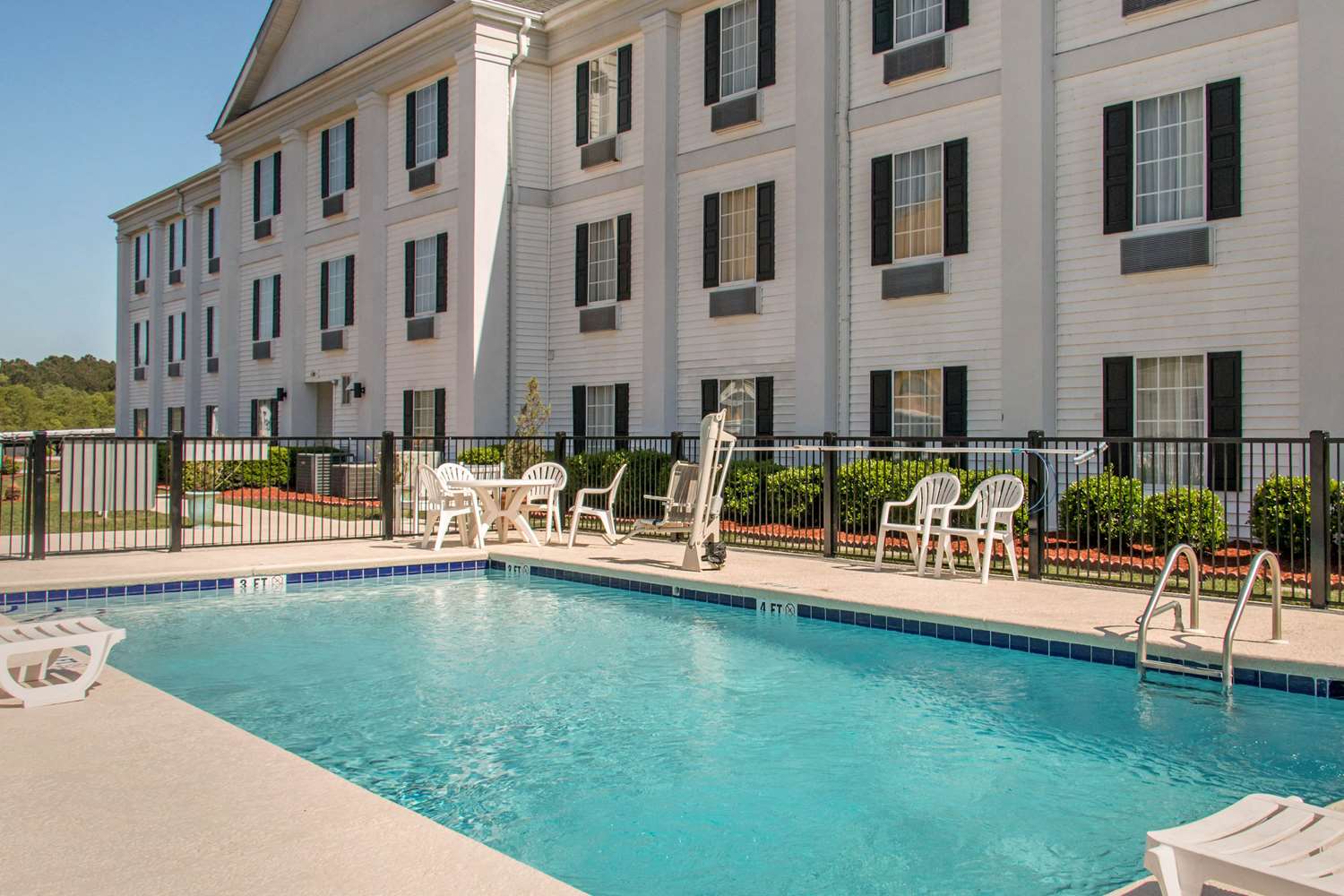 Quality Inn Pooler, GA See Discounts