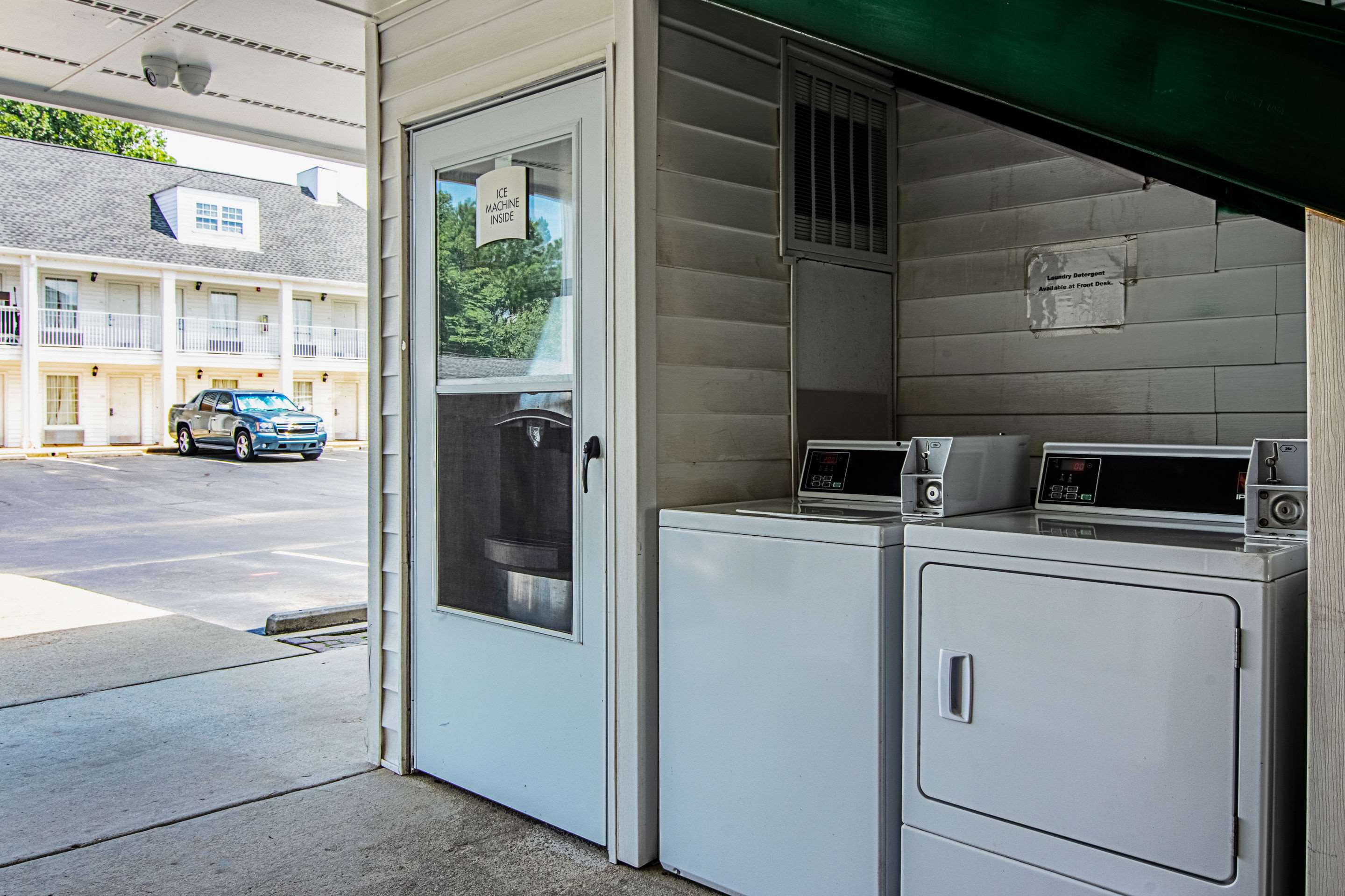 Guest laundry facilities