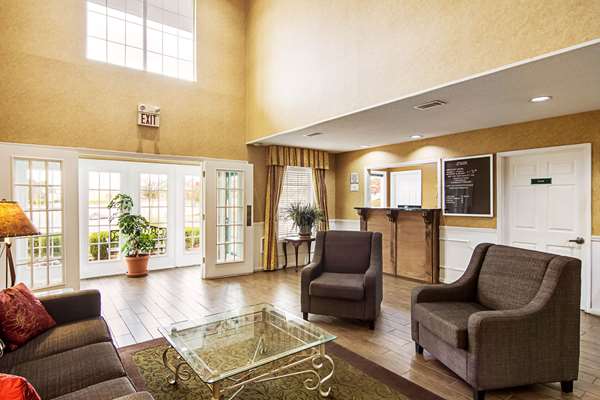  - Quality Inn Thomaston