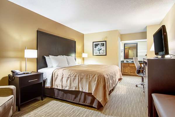  - Quality Inn Thomaston