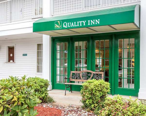 Exterior view - Quality Inn Carrollton