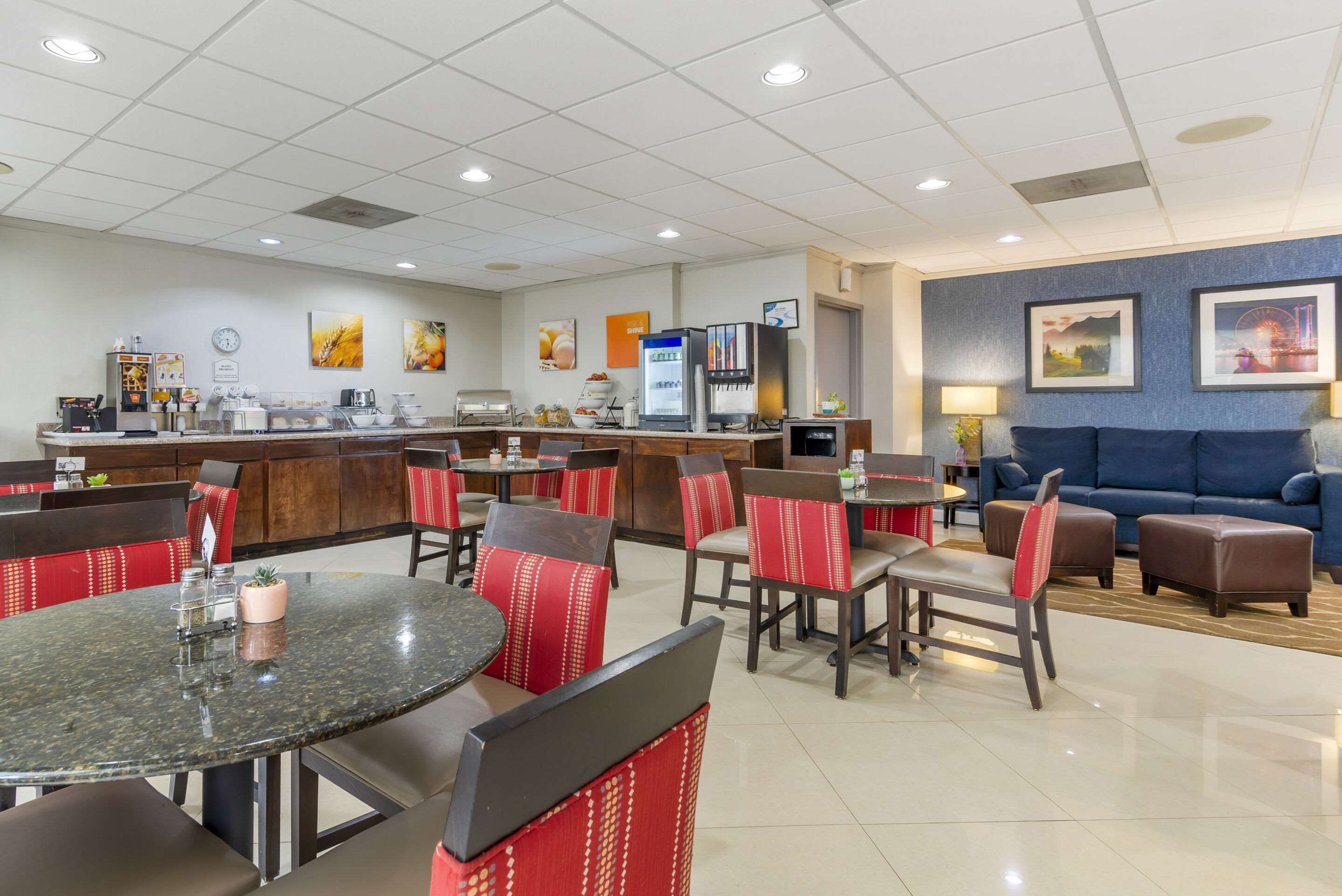 Breakfast area