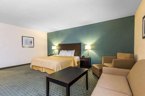 Suite - Quality Inn Fitzgerald