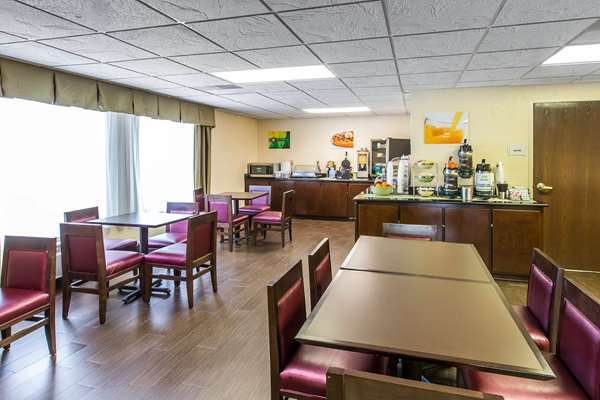 Amenities - Quality Inn Fitzgerald