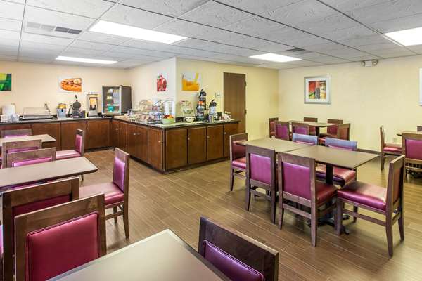 Amenities - Quality Inn Fitzgerald