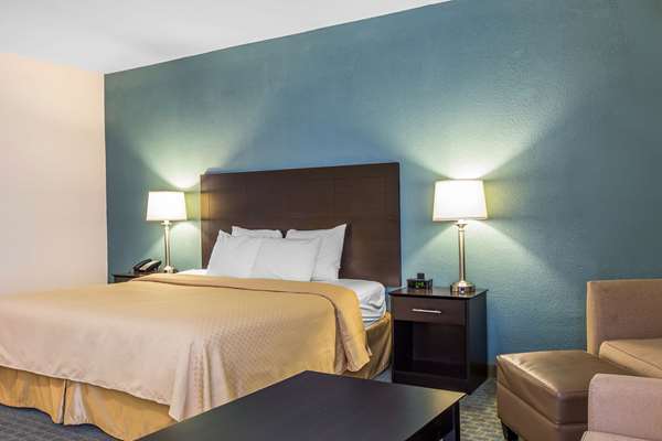 Suite - Quality Inn Fitzgerald