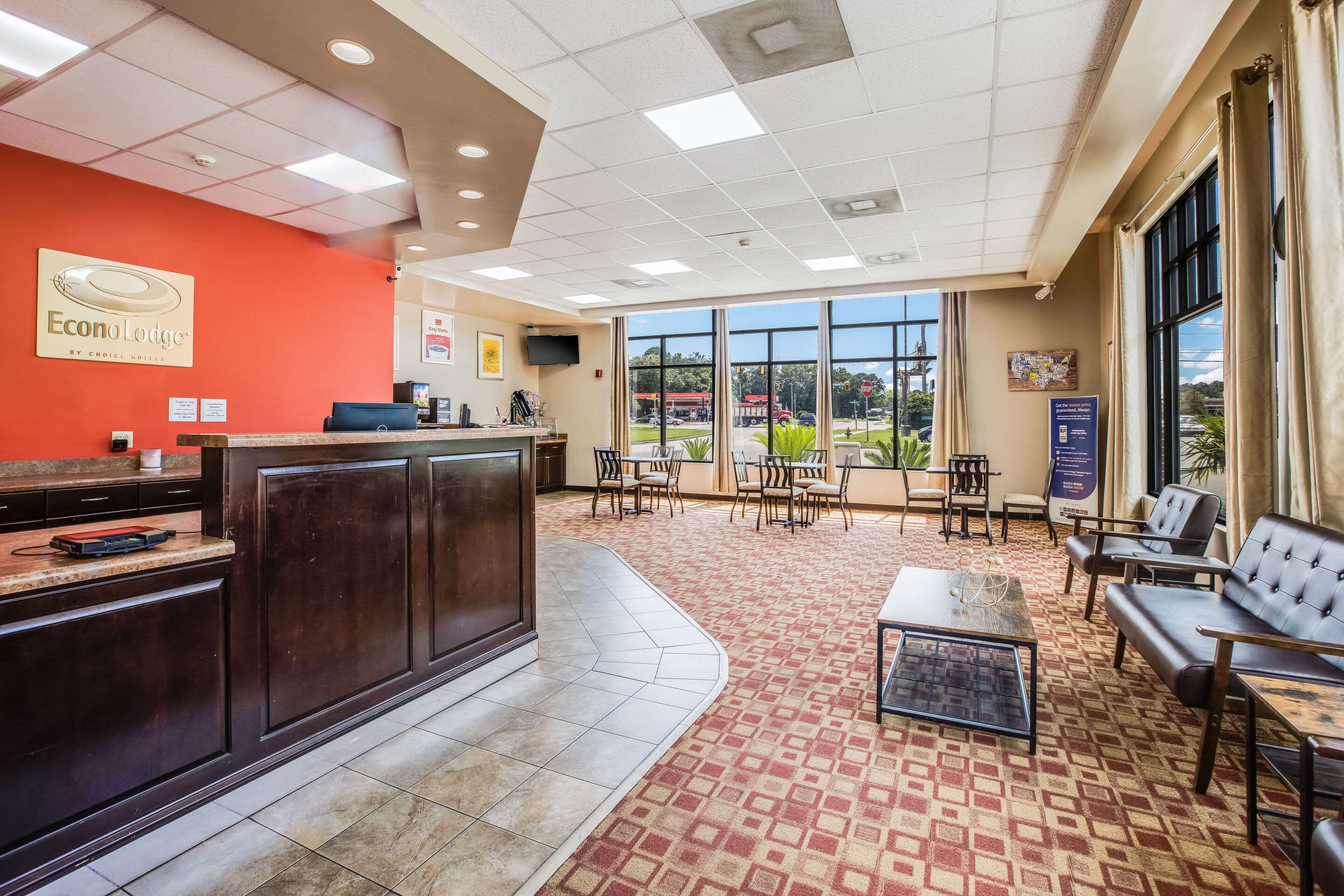 Hotel lobby | Econo Lodge