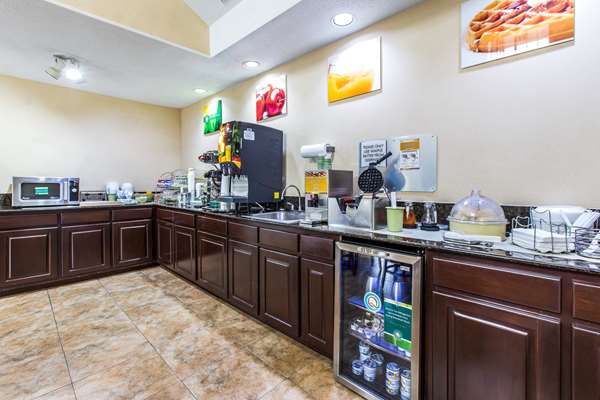 Amenities - Quality Inn Eastman